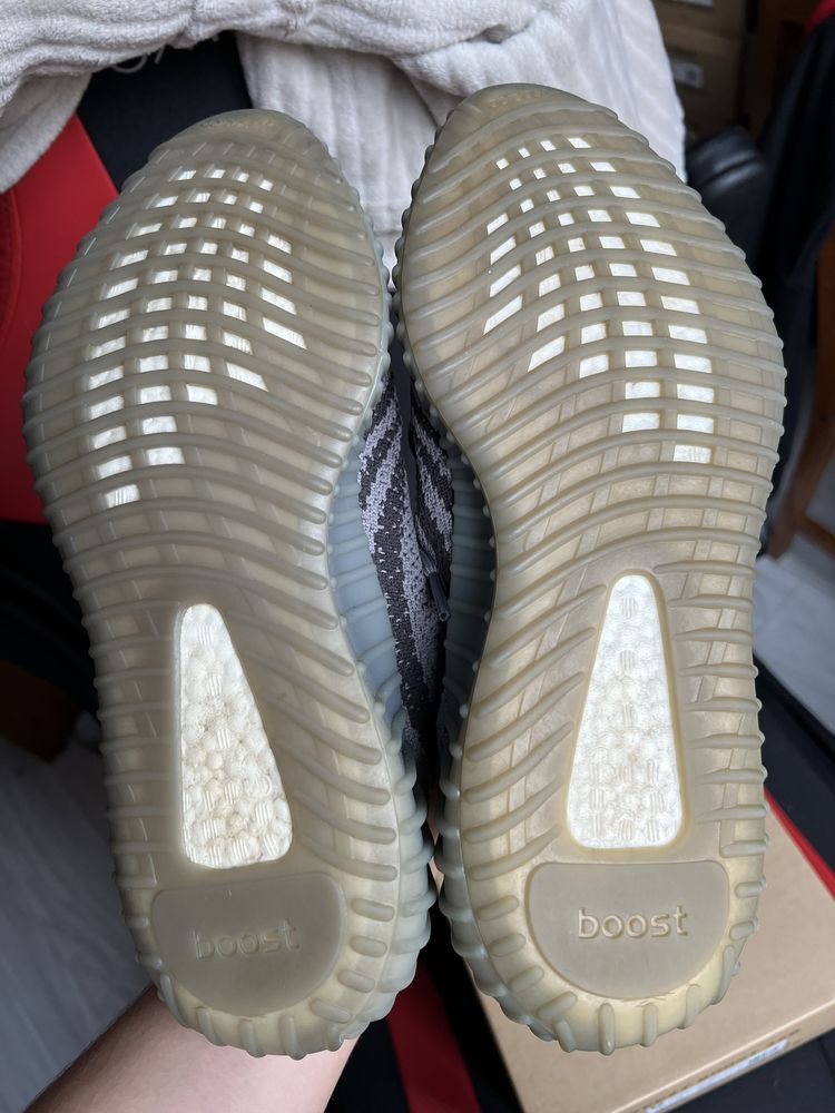 Adidas Yeezy Boost 350 V2 Beluga 2.0 sneakersy szare 44 2/3