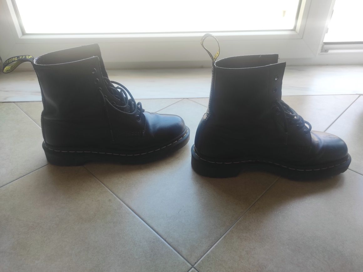 Botas Dr. Martens 1460 Preto