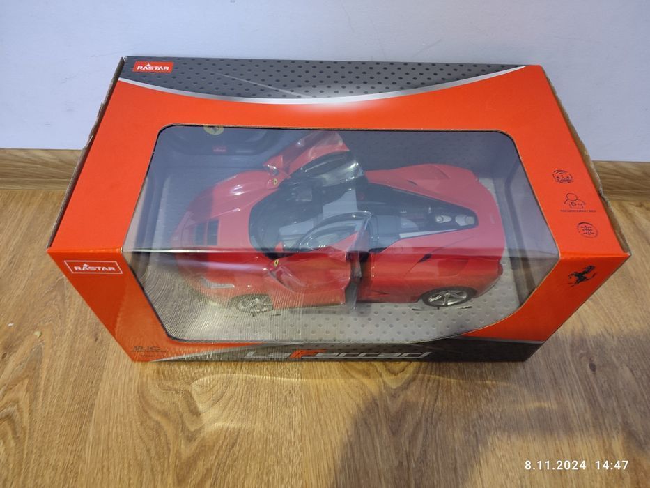 Nowy samochód zdalnie sterowany na pilota Ferrari