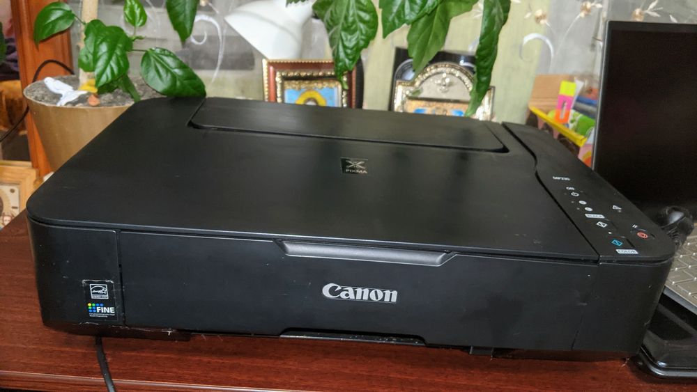 принтери сканери Canon