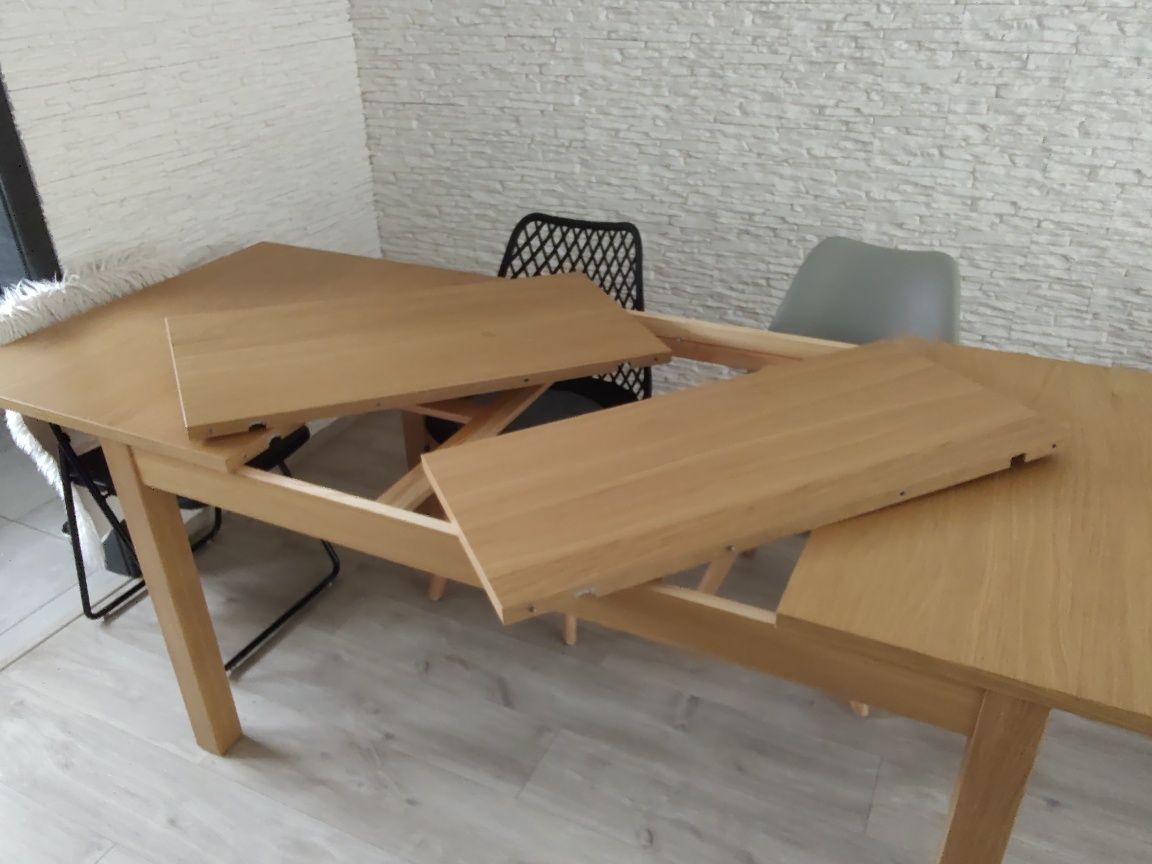 Stół IKEA Bjursta