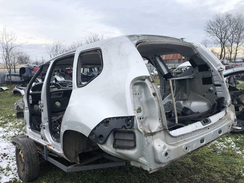 Разборка на запчастини Рено Дастер Renault Dacia Duster   1.5dci 1.6і