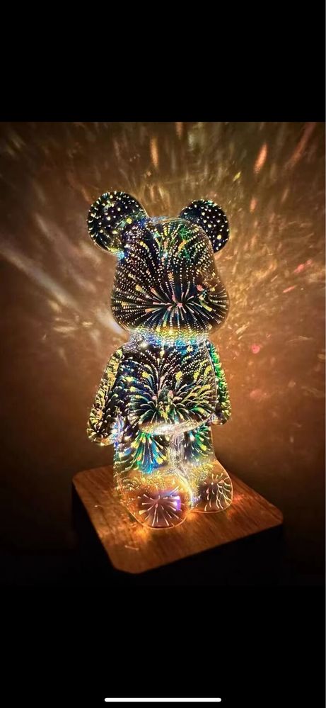 Настольный светильник в форме медведя bearbrick