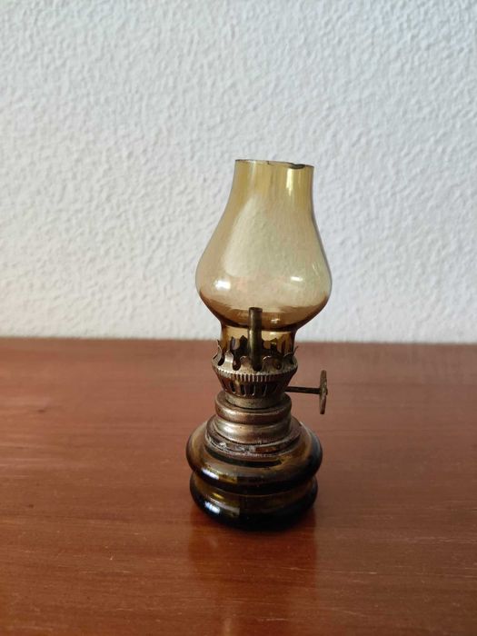 Lanterna..Candeeiros a petróleo(diversos)