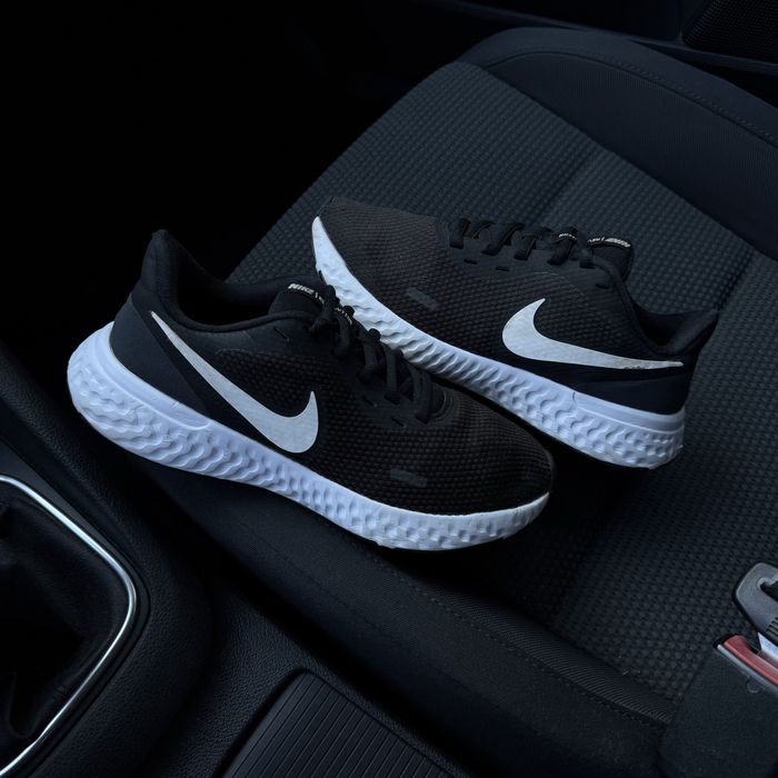 Жіночі кросівки Nike Revolution 6 оригінал