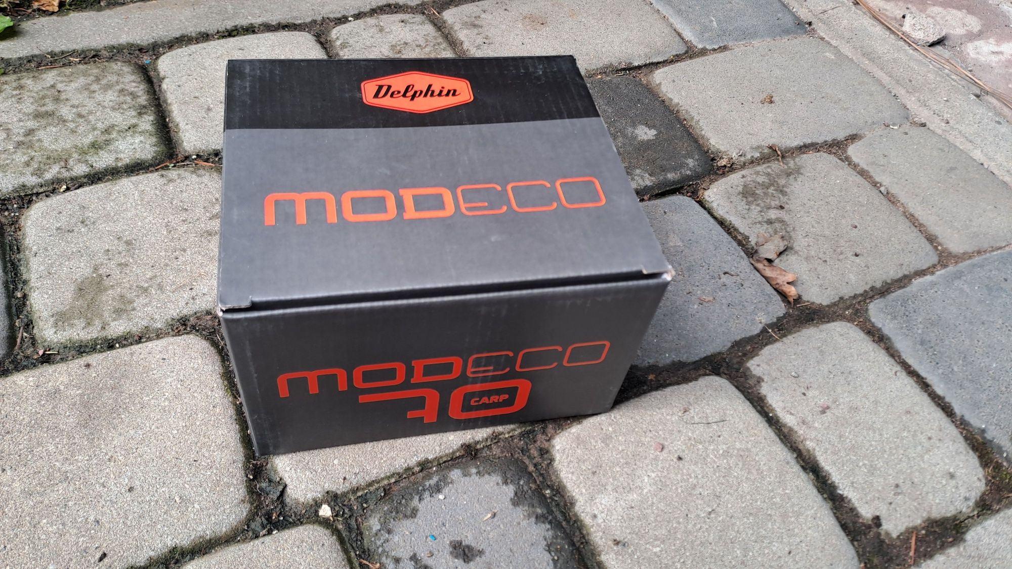 Kolowrotek delphin modeco 70 carp