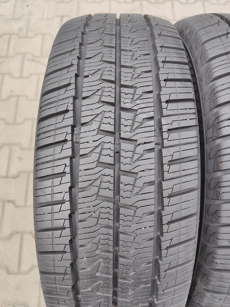 215/60/17C Continental VanContact 4 Season