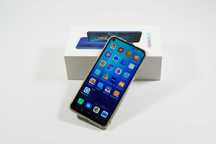 Smartfon Honor 20