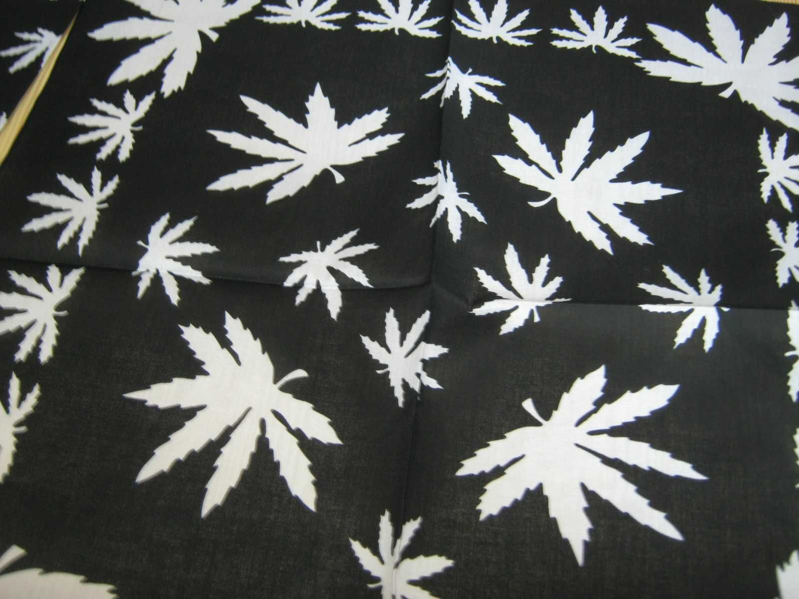 Bandamka chusta 100 % bawełna czarna listki 3 sztuki