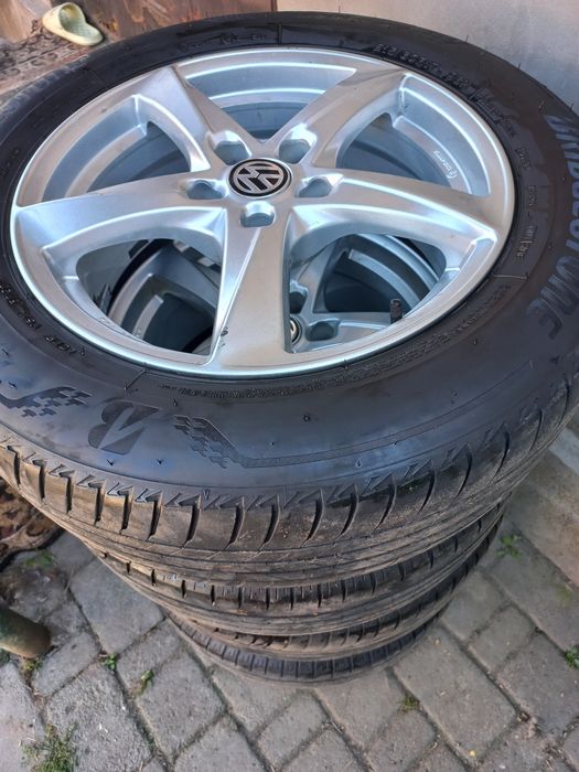 Диски з резиною 215/60/R17 Bridgestone/Goodyear  Volkswagen Skoda Audi