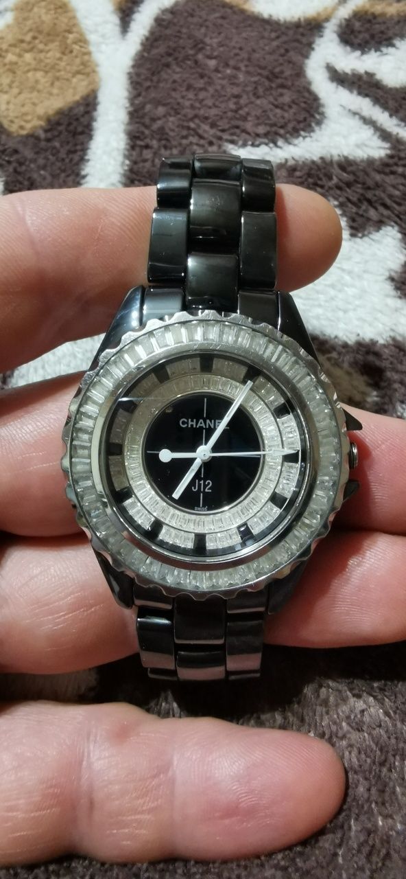 Женские часы Chanel G12