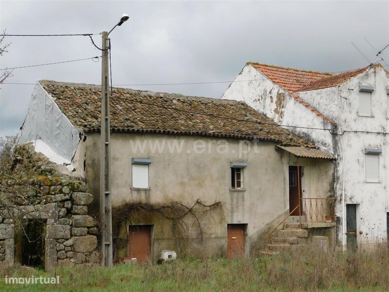 Moradia em Banda / Seia, Seia, São Romão e Lapa dos Dinheiros