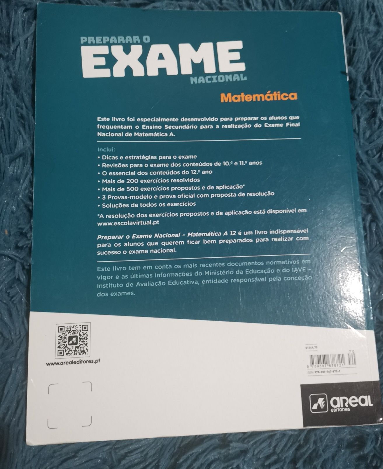 Livro de apoio ao estudo e preparação exame de matemática A
