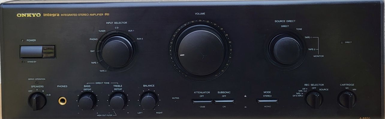 Wzmacniacz Onkyo A 8850 z oryginalnym pilotem