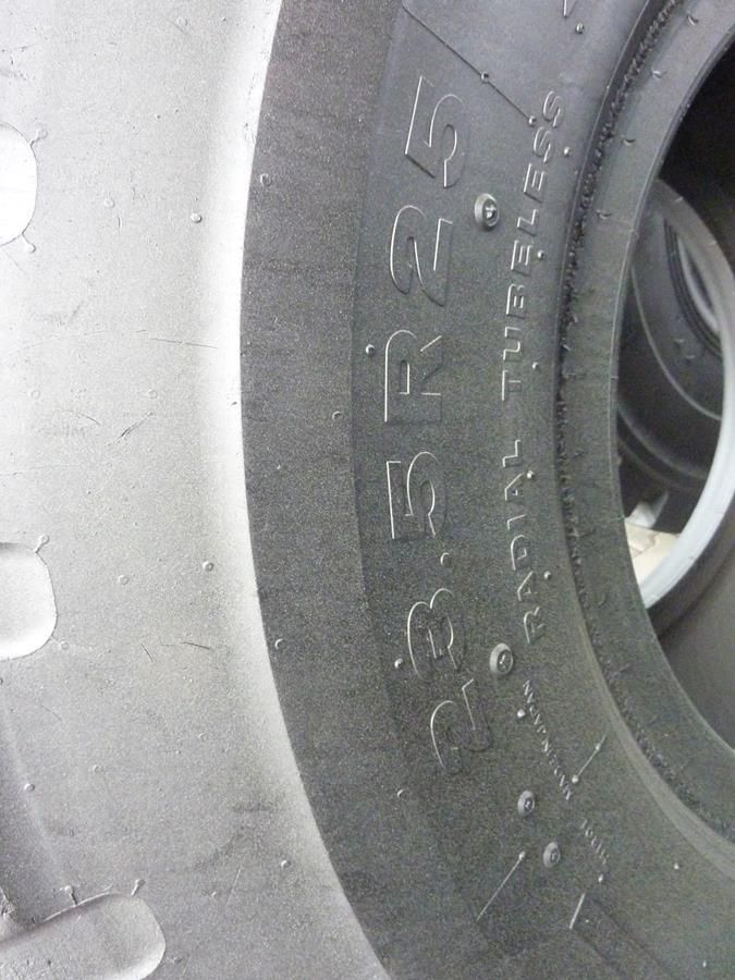 4x Opona używana przemysłowa 23.5R25 BRIDGESTONE 2400zł(szt.) W3323