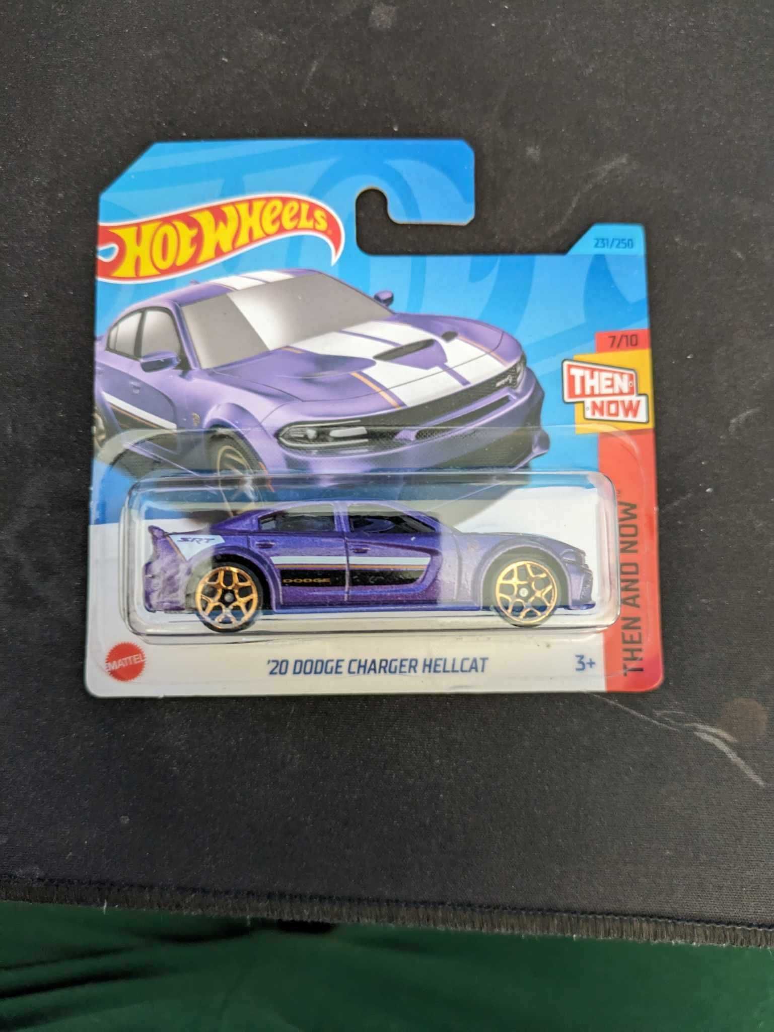 hot wheels dodge charger hellcat 2020