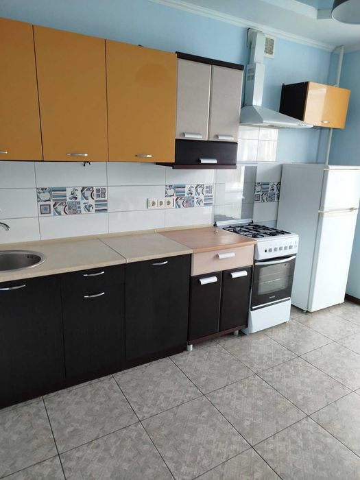 (3) Здам 2-кімнатну квартиру на Київській Набережний Квартал 4698