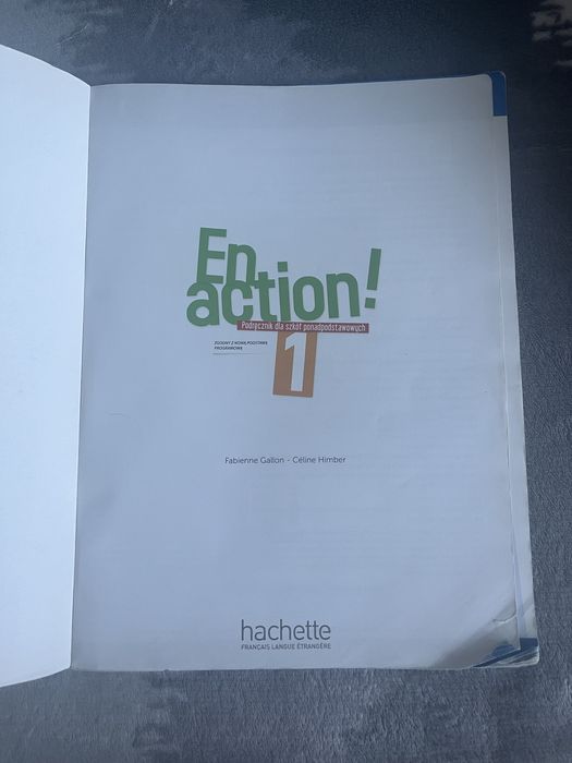 En action 1 podrecznik do jezyka francuskiego