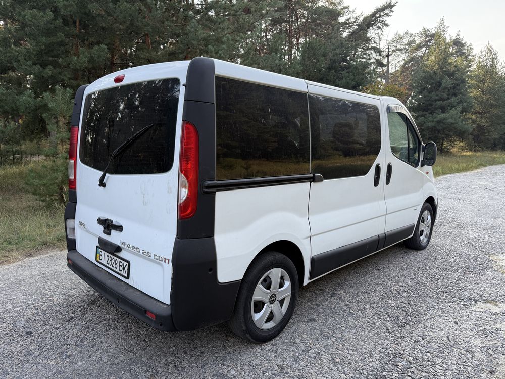 Продам Opel Vivaro, Пасажир!!