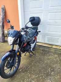 Vendo CB125F preta