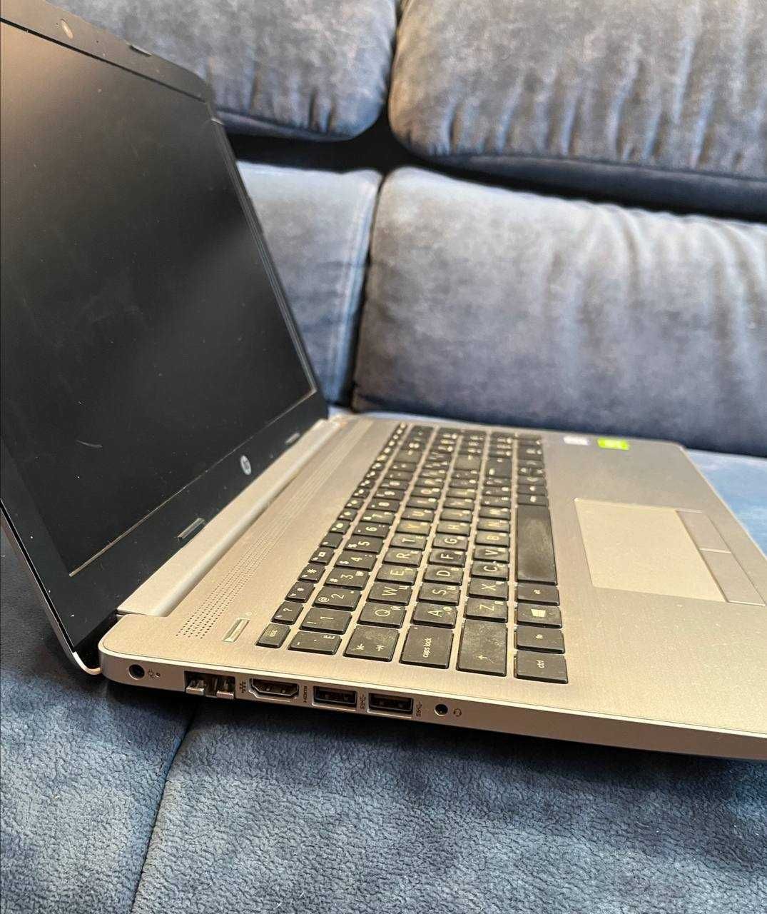 Ноутбук HP 250 G7 (6MQ25EA) в отличном состоянии