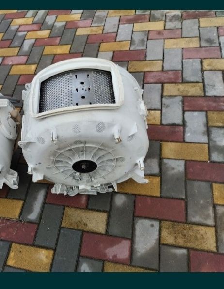 Бак  барабан на стиральную машину  Занусси Электролюкс Вирпул   Индези