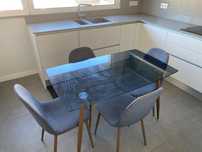 Mesa e 4 cadeiras