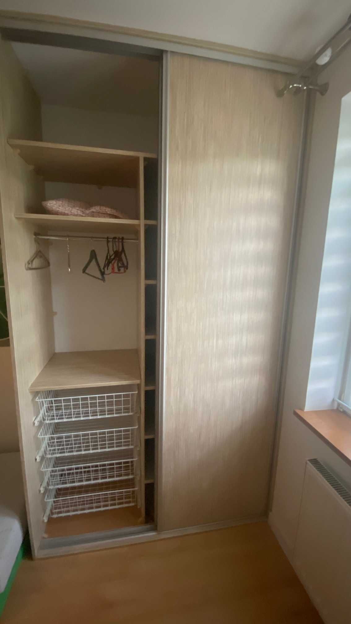 Łóżko wysuwane podwójne  +biurko podwójne + szafa do zabudowy + półka