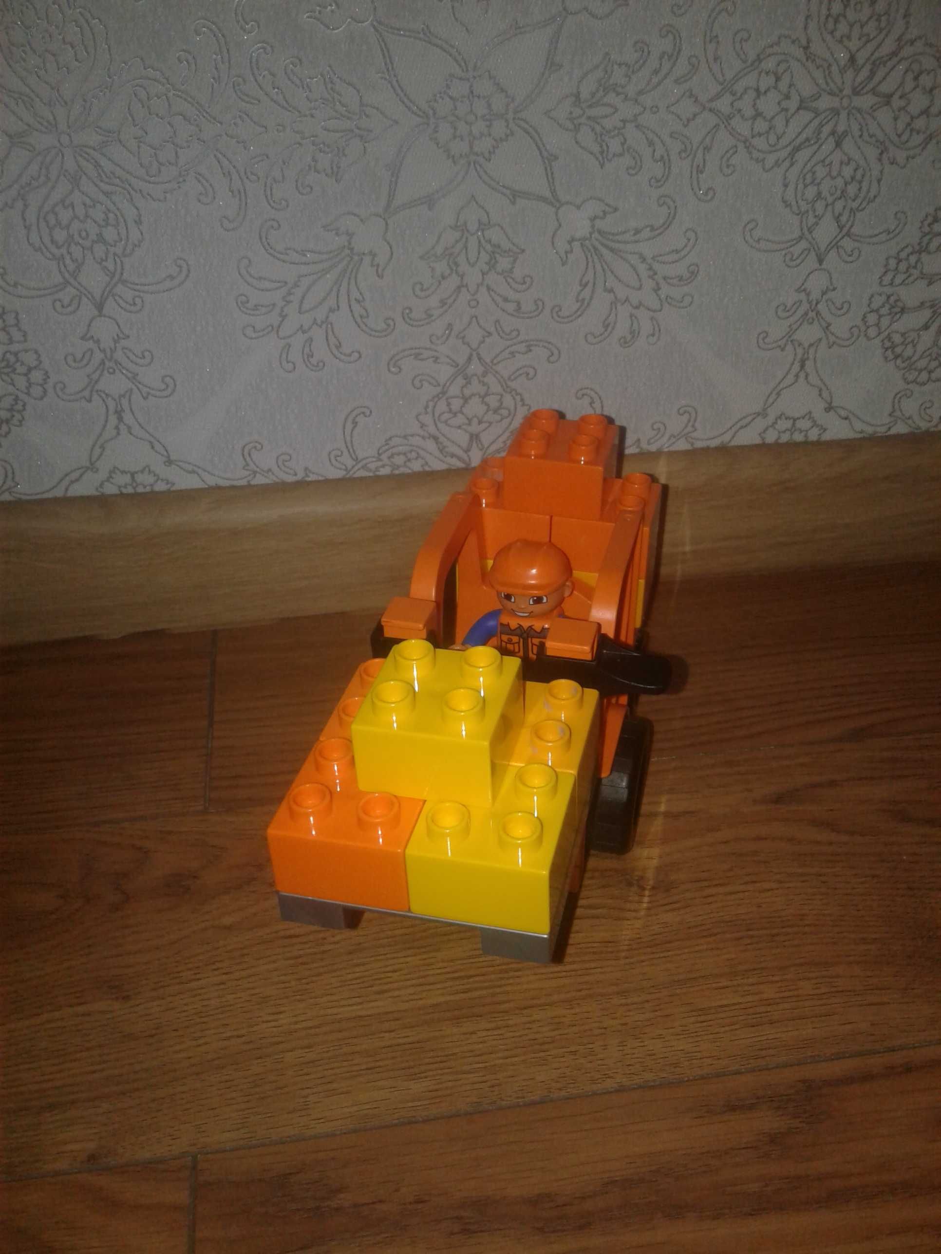 Lego duplo кара з піддоном