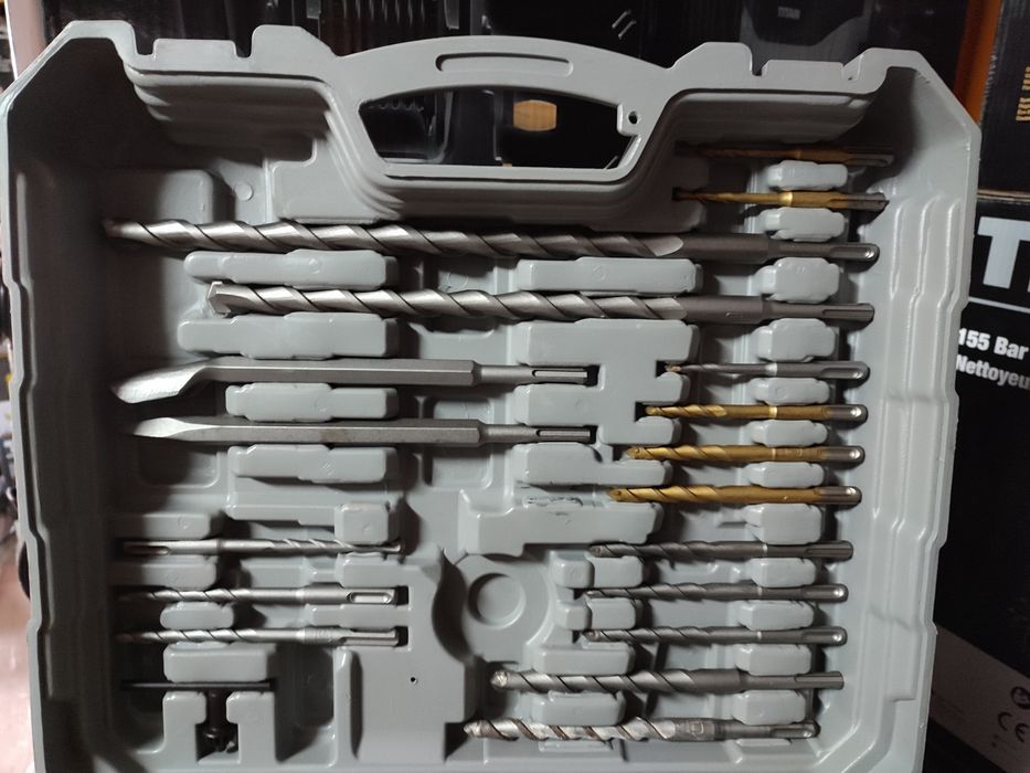 Перфоратор з Англії