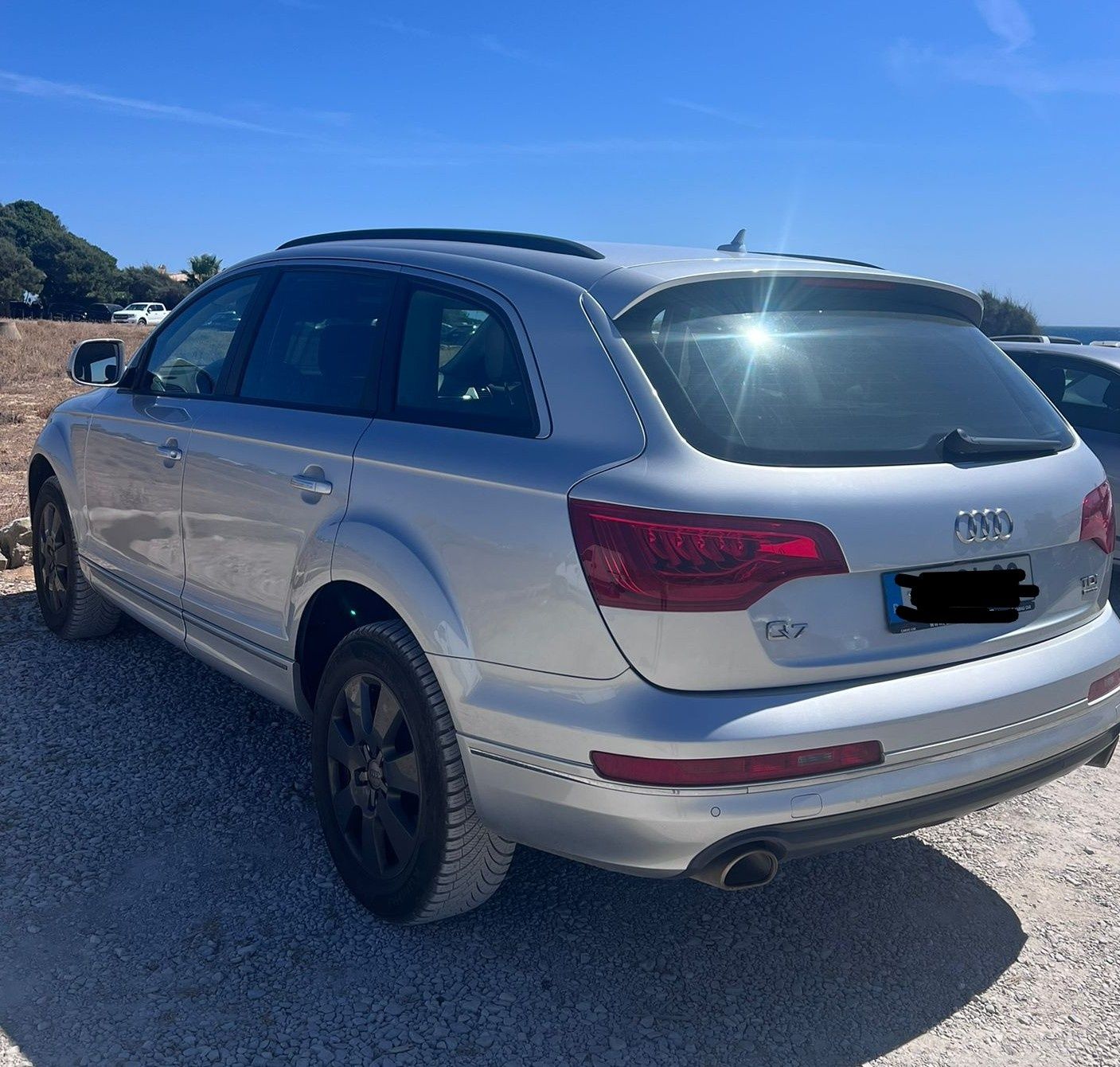 Audi Q7 vende-se