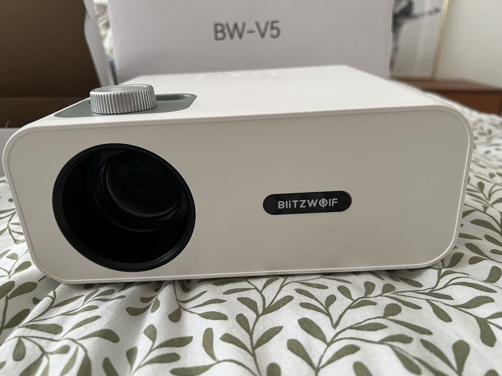 Projektor BliztWolf BW-v5