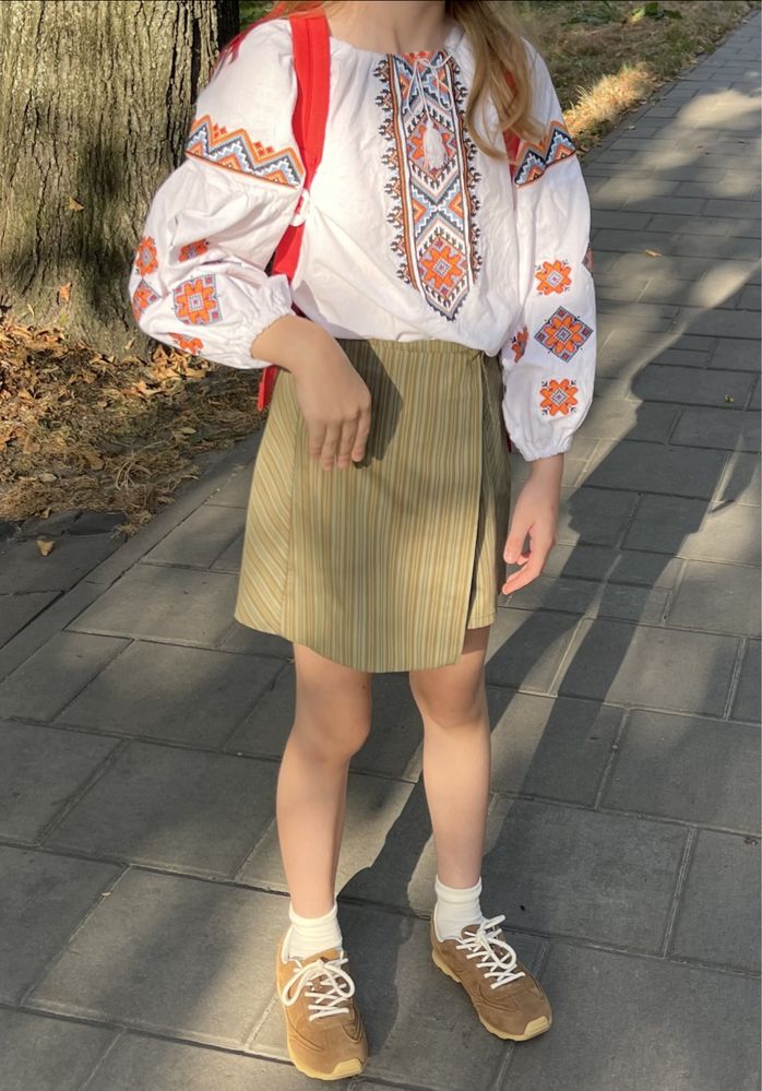 Вишиванка для дівчинкі Piccolo 140 см