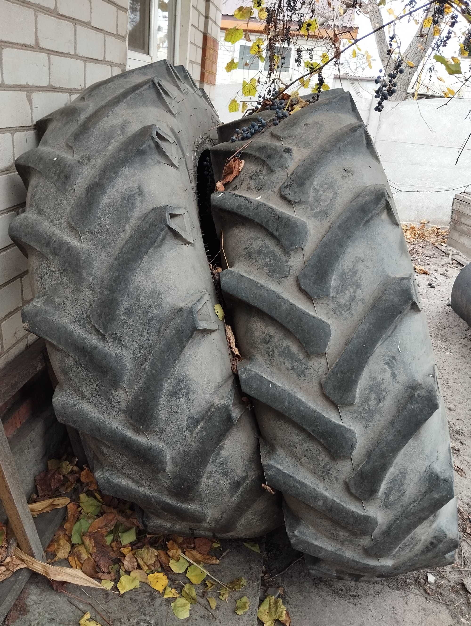 Продам б/у шини до МТЗ, ЮМЗ