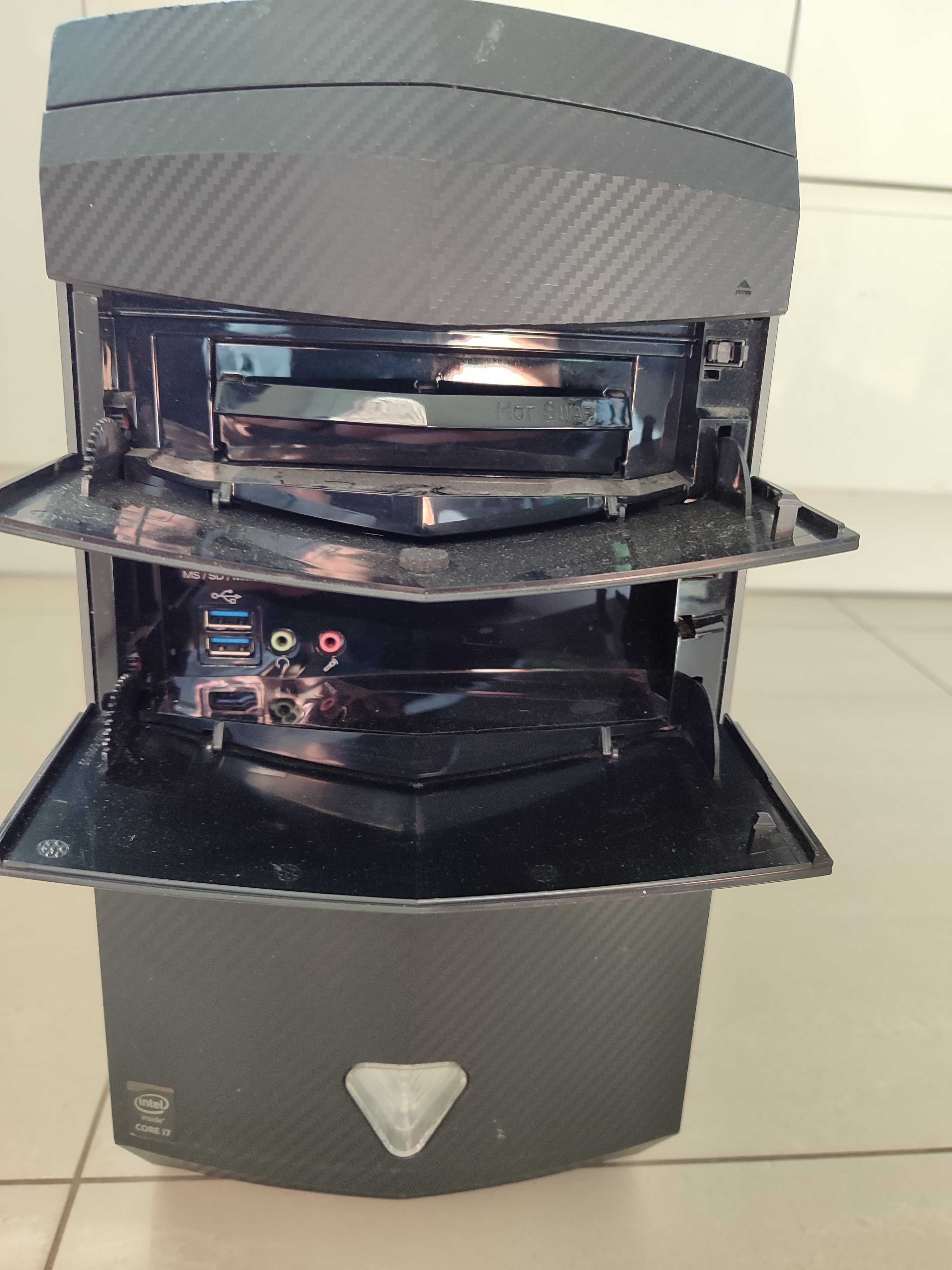 Komputer Medion i7 8x4.0 GHz/8GB RAM/SSD/2TB HDD/Win 10