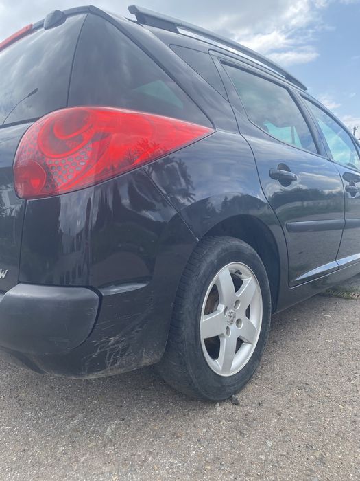 Peuheot 207 1.4 бензин