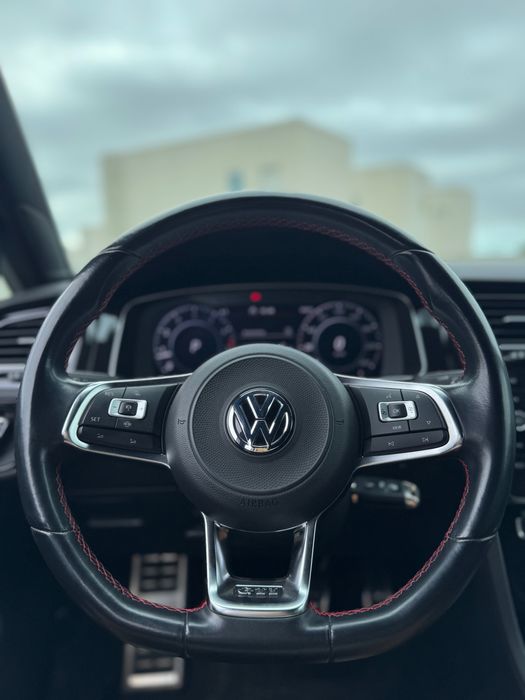 Volkswagen Golf 7.5 GTI Performance