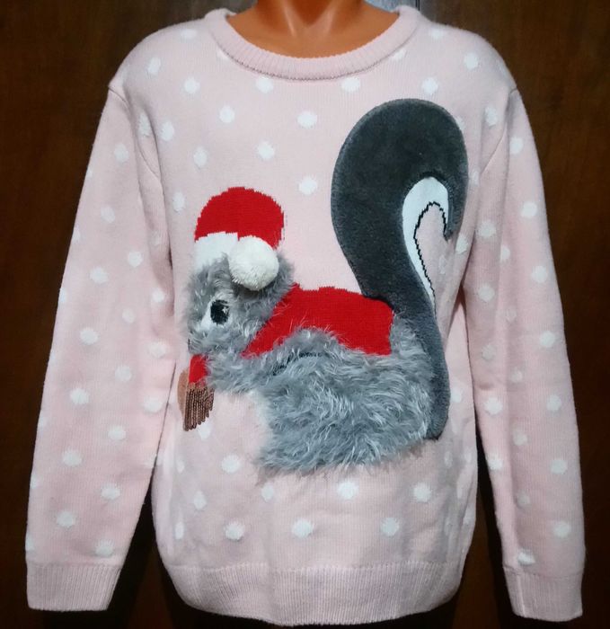 Новорічний светр, колір рожевий у білий горошок, розмір 52-54.