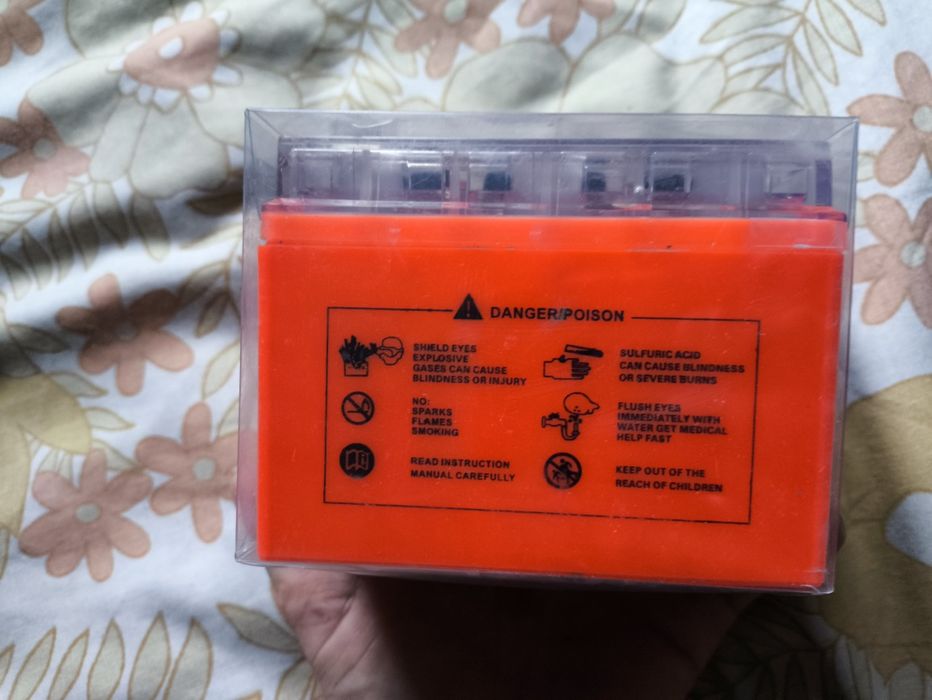 Акамулятор для скутора чи мотоцикла 12в 4а