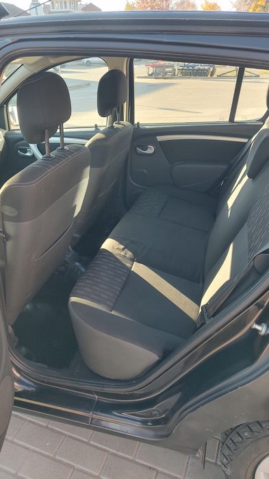 ДАЧІЯ Сандеро в гарному стані