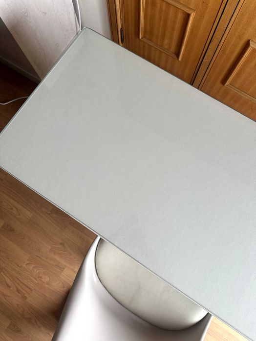 Vendo toucador (mesa + cadeira)