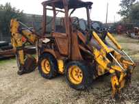 Mini Retro JCB 1CX acidentada para peças