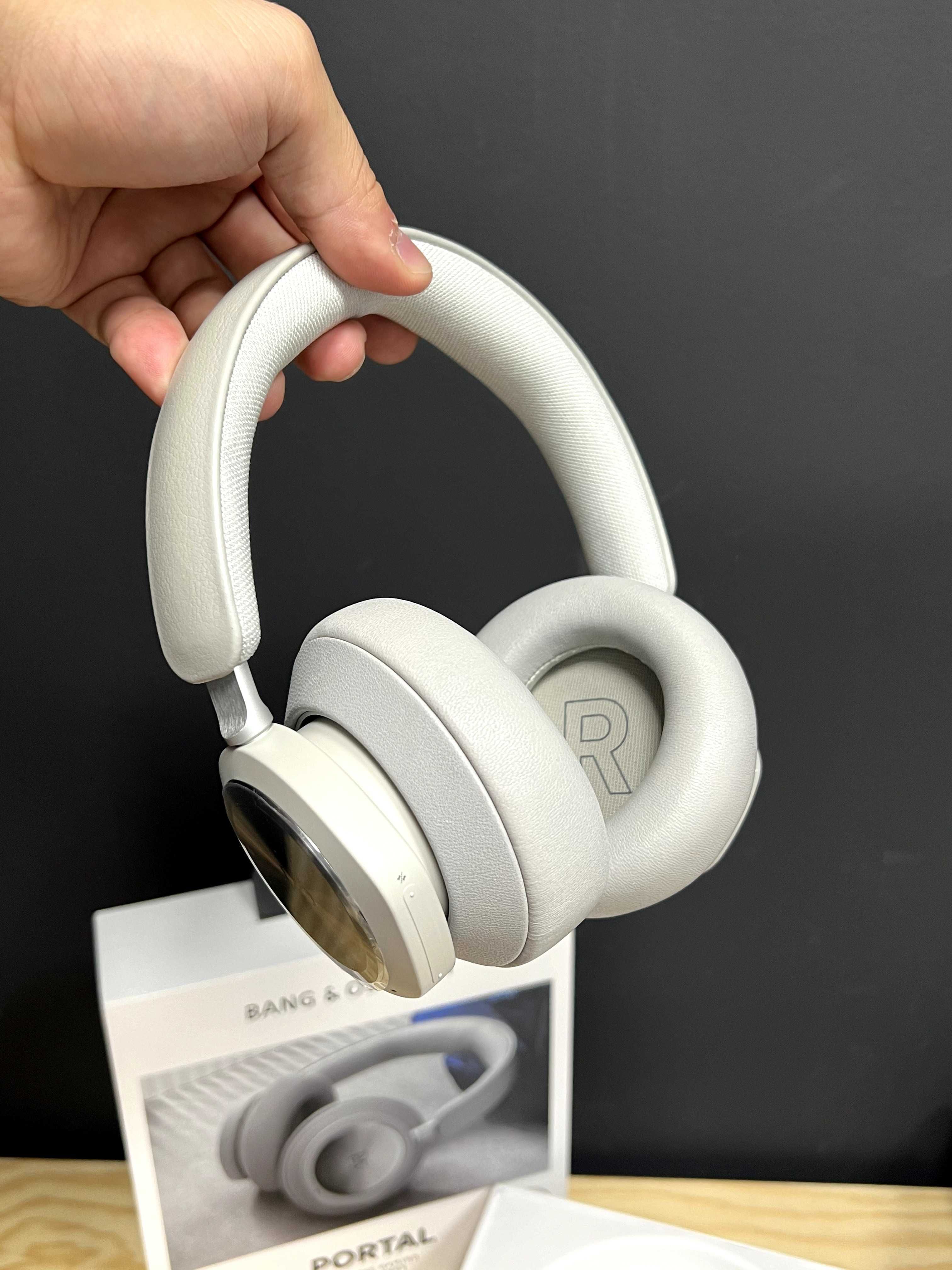 Headphones Bang & Olufsen Portal