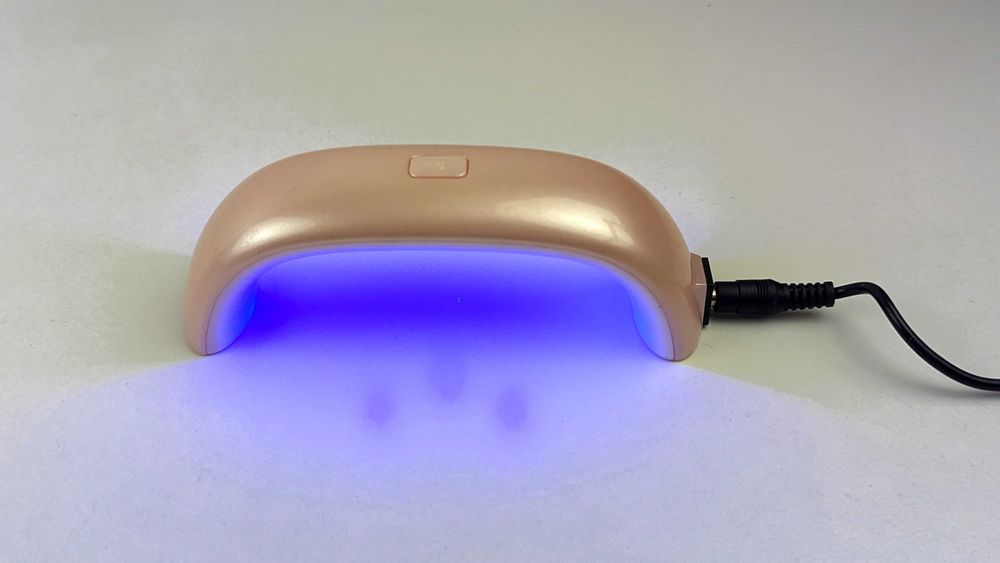 Портативна міні LED УФ лампа для манікюру, сушіння гель-лаку на 9 Вт