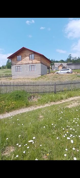 Продам будинок біля Буковелі і Драгобрата