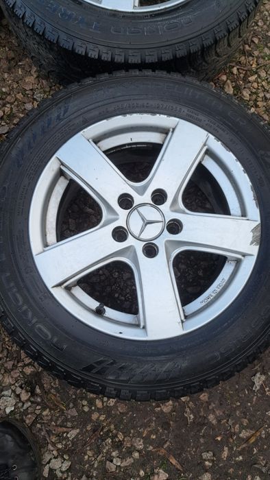 Koła zimowe Mercedes Vito Viano V Klasa 2022r 205 65 R16C Nokian 5x112