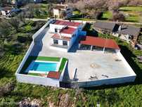 Moradia T3 com churrasqueira e Piscina