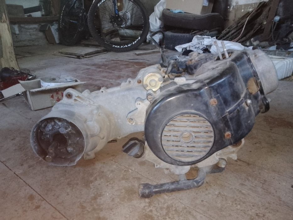 Продам мотор 139qmb  80 кубів  під один амортизатор