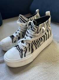 Trampki cenuine leather zebra