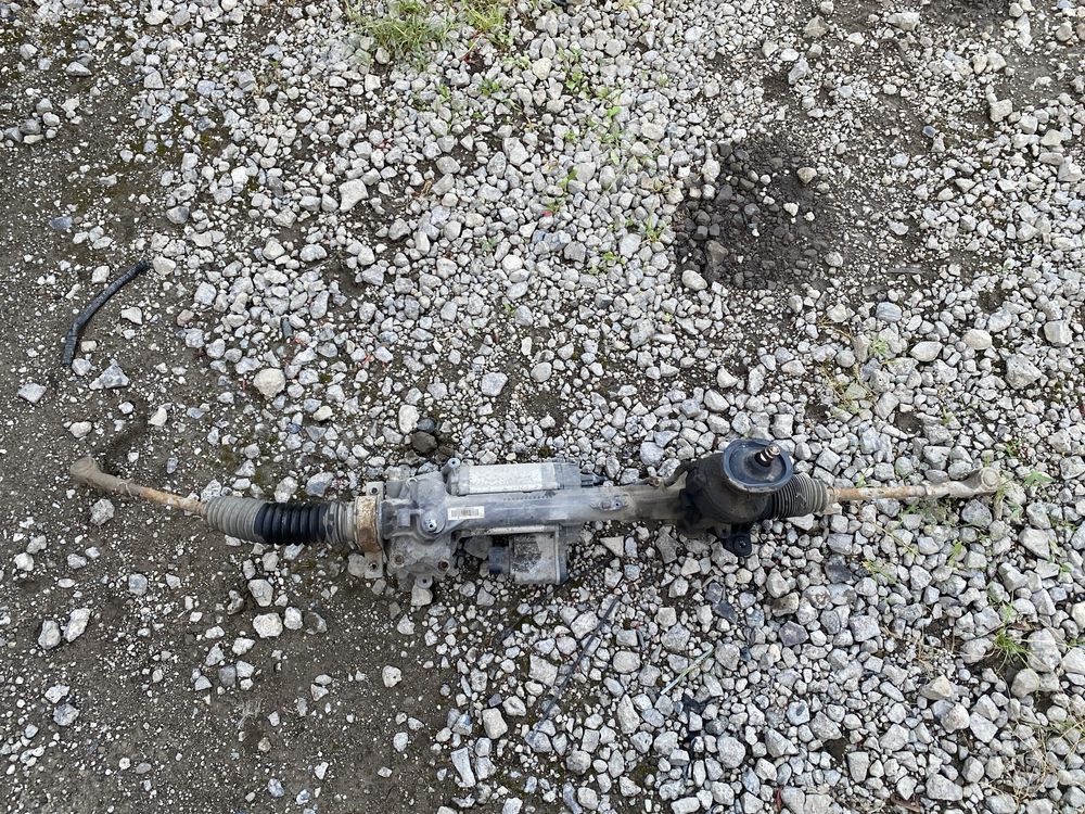 Golf V części, całe auto na części ceny okazyjne!!